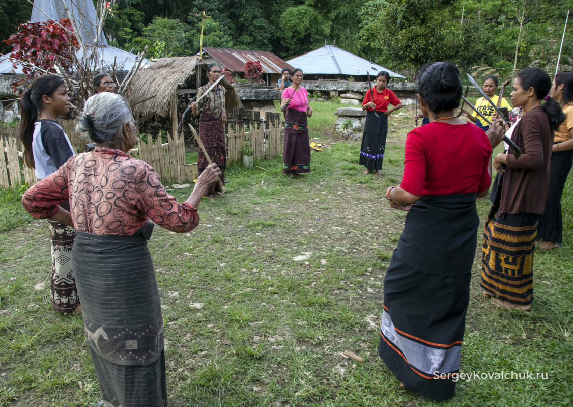 Woleka and Kataga Dances, West Sumba, Indonesia