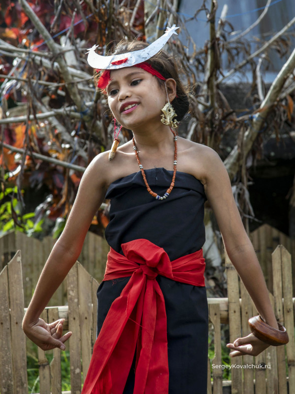 Woleka and Kataga Dances, West Sumba, Indonesia