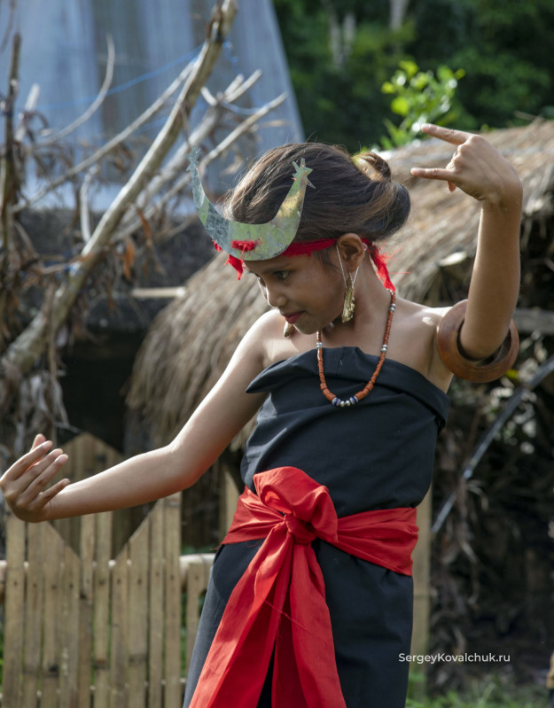Woleka and Kataga Dances, West Sumba, Indonesia
