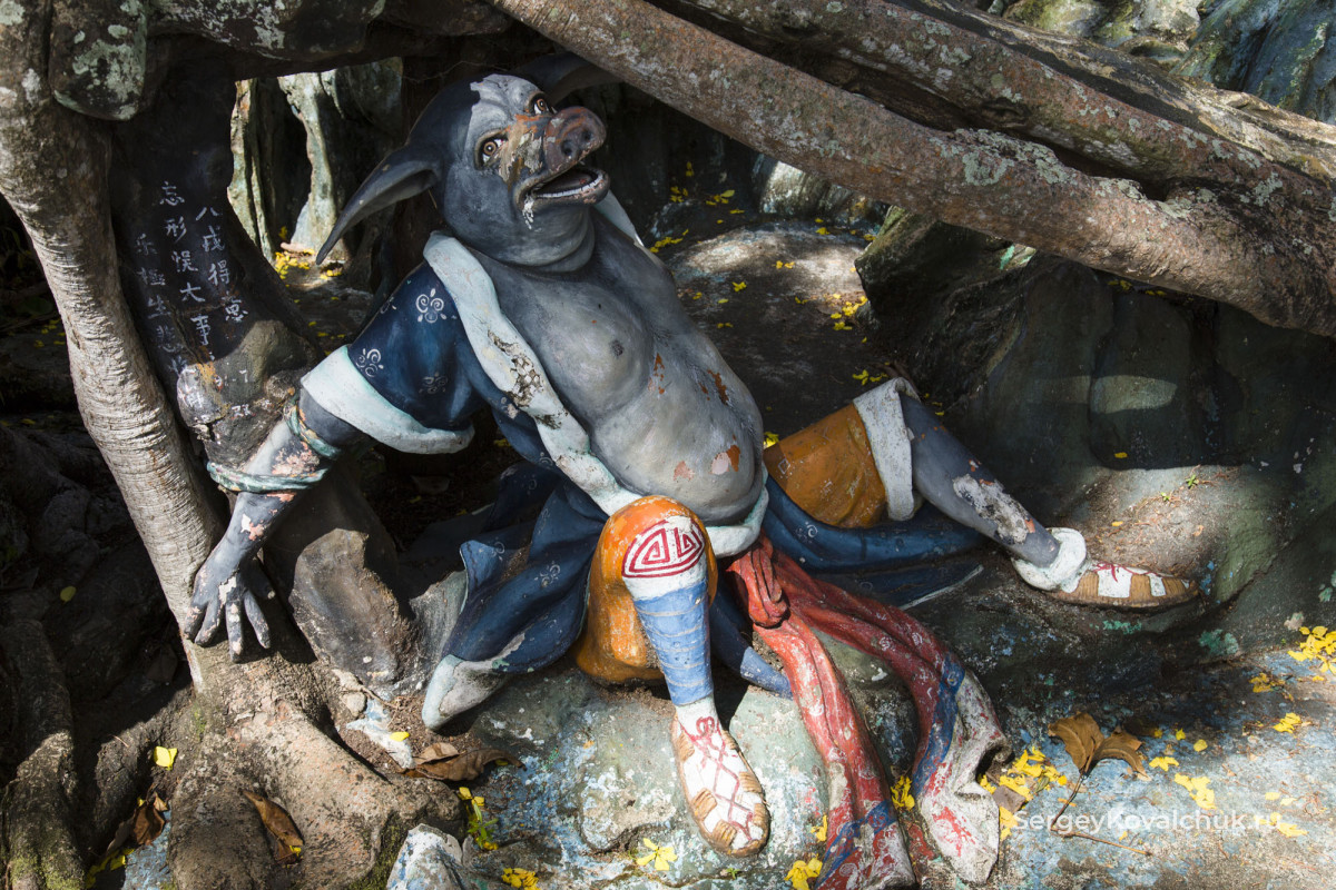 Images at  Haw Par Villa Park